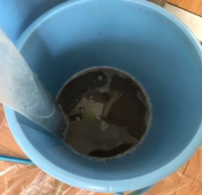 こんな汚れが出てきます
